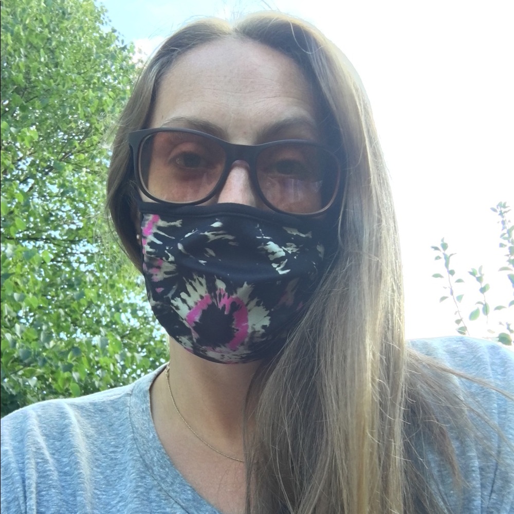 Meet your Posher, Jennifer